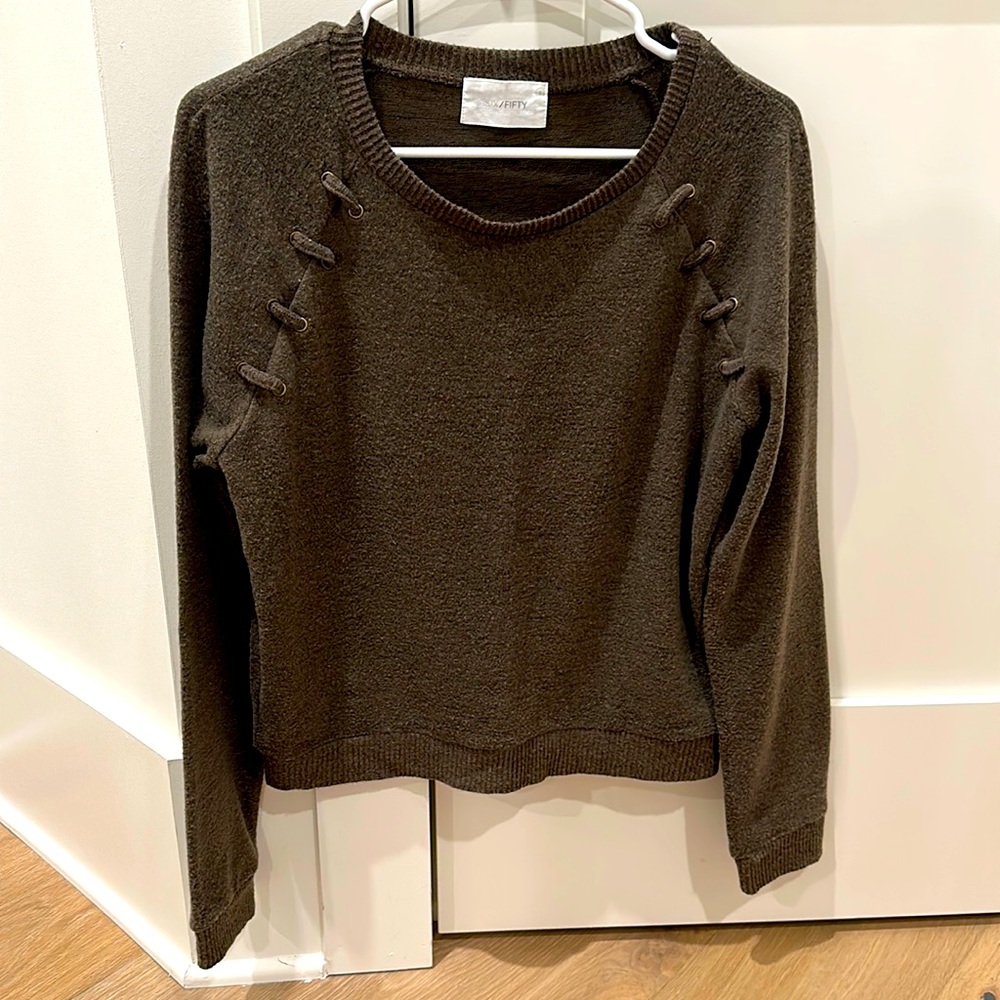 Women’s six/fifty small